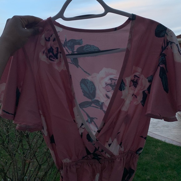 pink floral romper - Picture 4 of 4